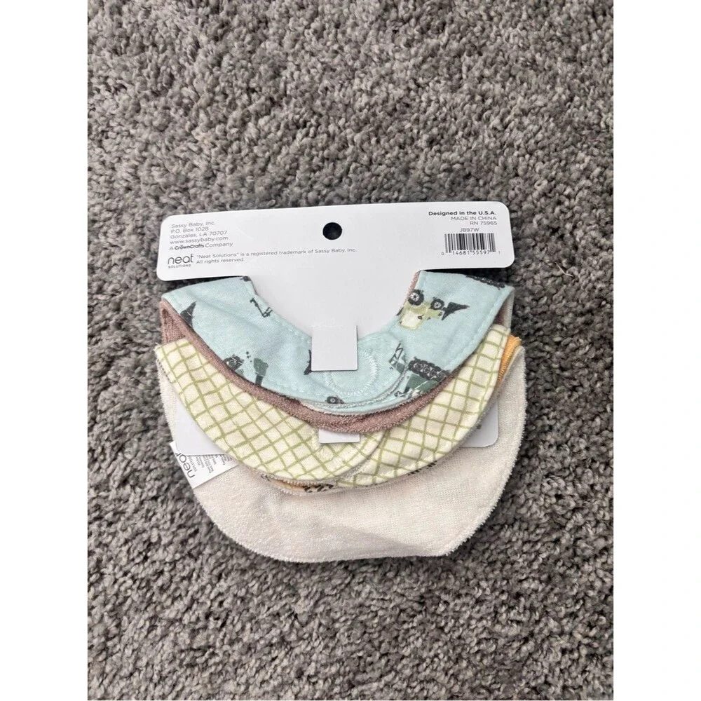 Neat Solutions Newborn/0-3 Bibs (5 Pack) NWT